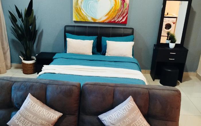 Superior Suites at Trefoil by ComfyAsia A14