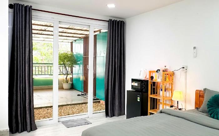 Cozy Saigon Sunset Apartment - Steps to Bui Vien