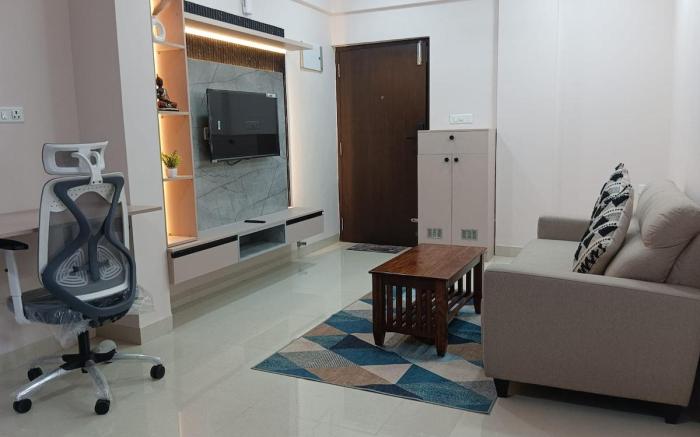 Vansa Stays- 1BHK Quiet & Comfortable Near Airport