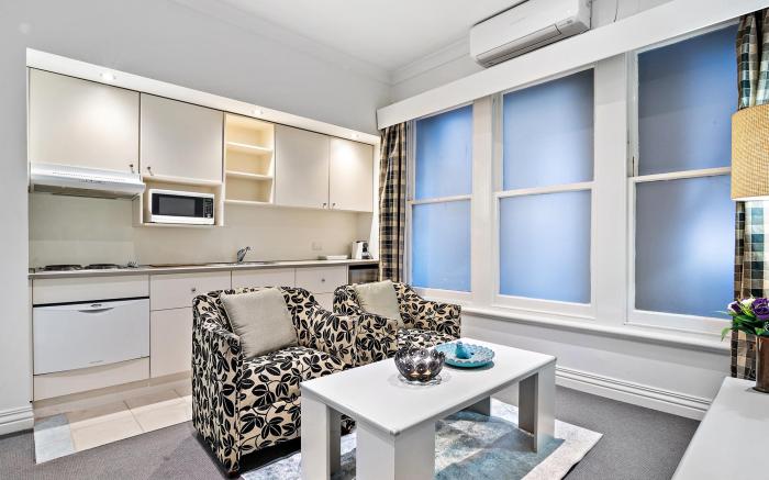 Melbourne CBD 1-Bed with A/C Close to Theatres