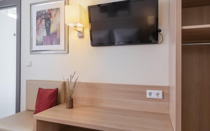 Garner Hamburg Wandsbek Marktplatz By IHG