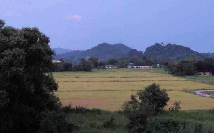 มีนาวิลล่า-Meena Villa