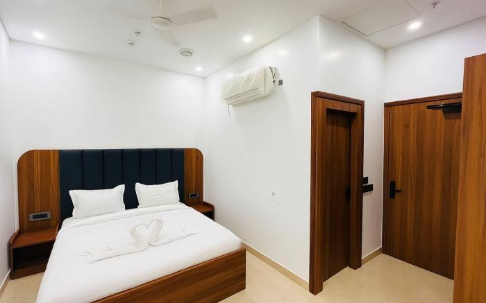 Konnect Inn @New Delhi Railway Station