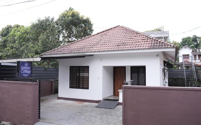 Serene Cottage - Home away from Home