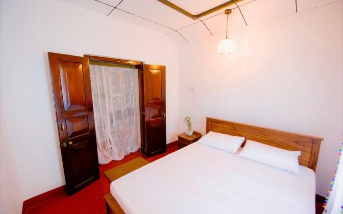 Aurora පාට පාට