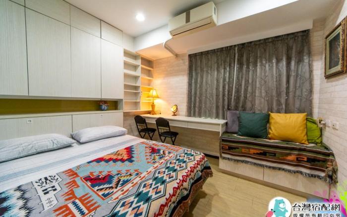 溫馨8人房(3房1廳)｜一次只接一組客人，位於中西區市中心，交通便利