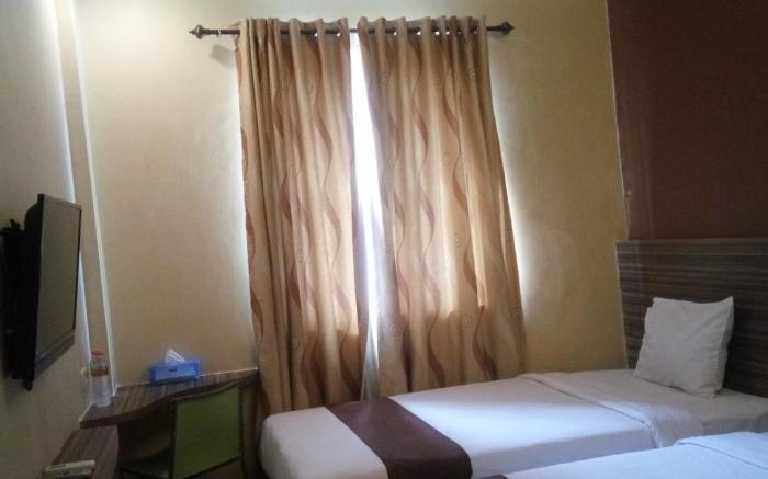 Max Hotel