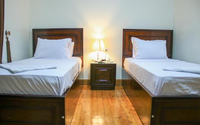 Midtown Hostel