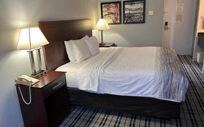 AmericInn by Wyndham Mosinee Central Wisconsin Airport