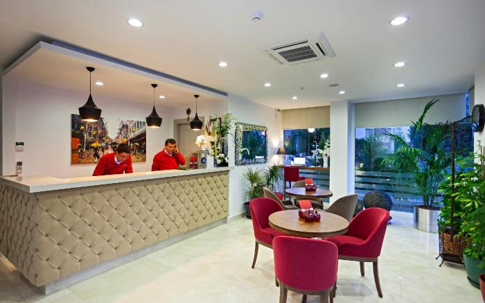The Room Hotel & Apartments