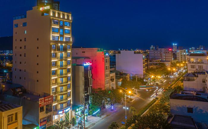 Rest Hotel & Apartment