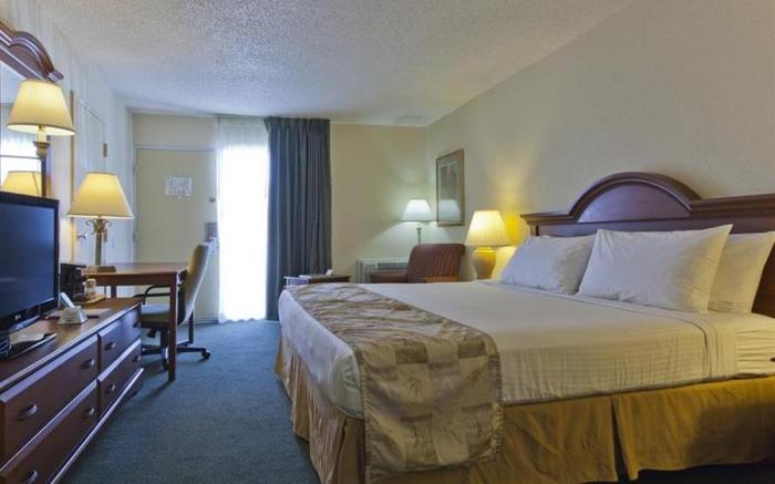 Baymont by Wyndham Sarasota