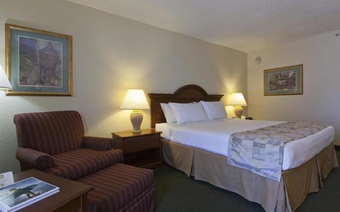 Baymont by Wyndham Sarasota