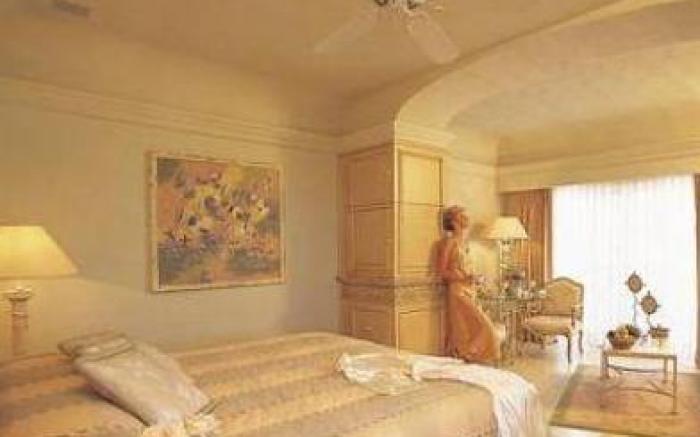 Grand Isla Navidad Golf & Spa Resort with Marina