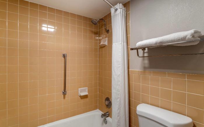 Days Inn by Wyndham Victoria TX East