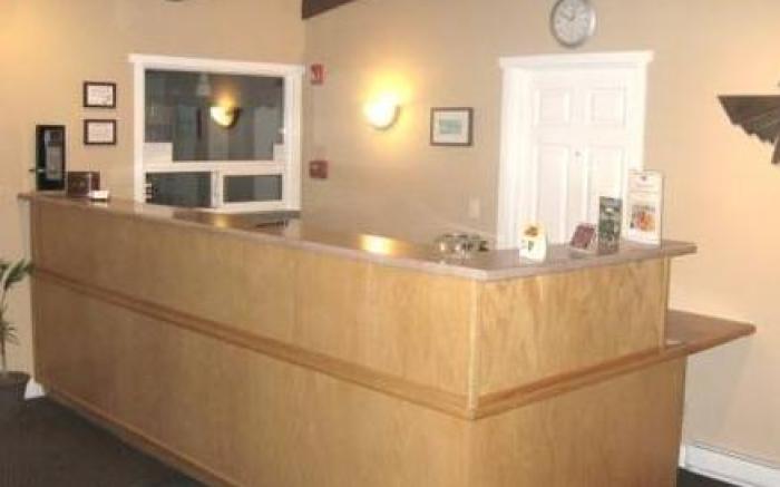 Thunderbird Lodge
