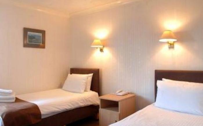 King Robert Hotel