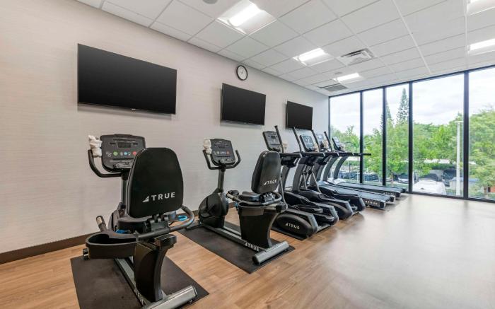 Comfort Inn & Suites Miami International Airport