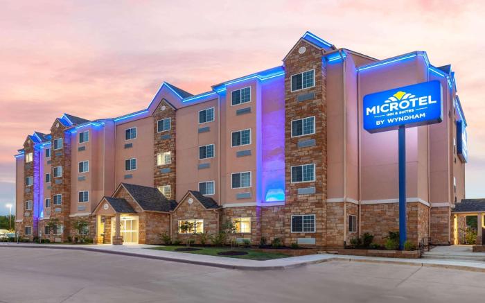 Microtel Inn & Suites by Wyndham College Station
