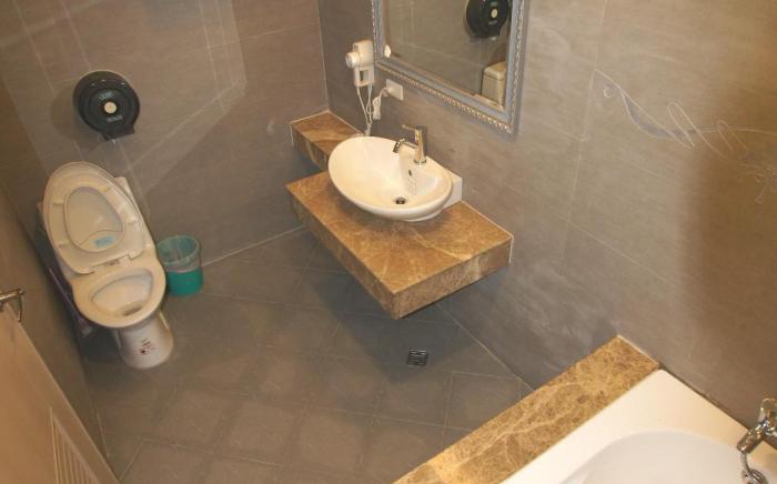 精緻4人房含浴室