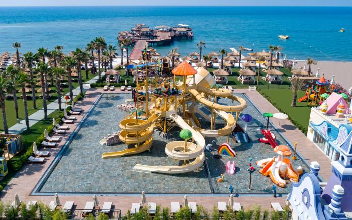 Titanic Mardan Palace