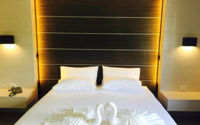 merdelong hotel