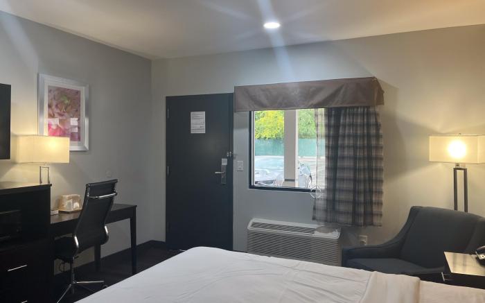 Studio 6  Suites Louisville, KY - Airport Expo Center