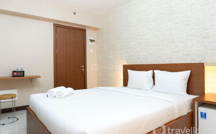 Modern Studio Apt at Cinere Resort By Travelio
