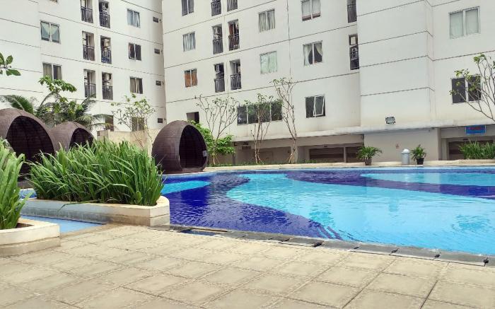 Simply Living 2BR at Bassura City Apt By Travelio