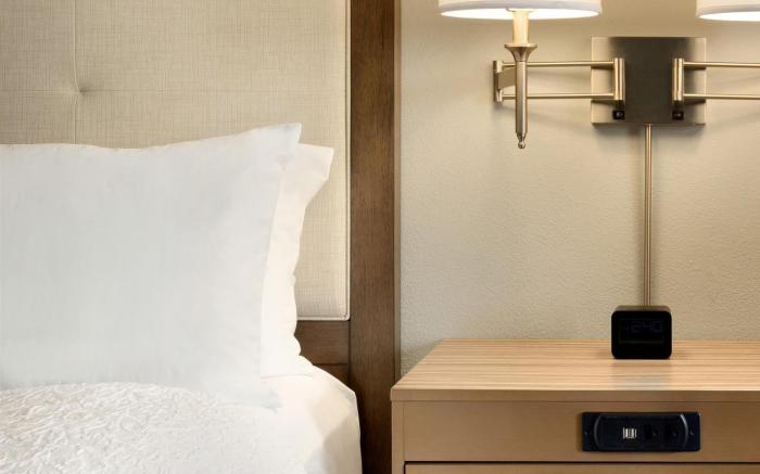 Hampton Inn & Suites Largo