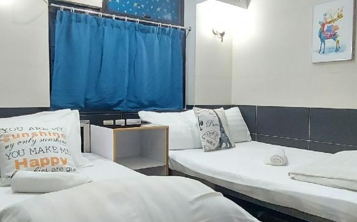 Apple Hostel