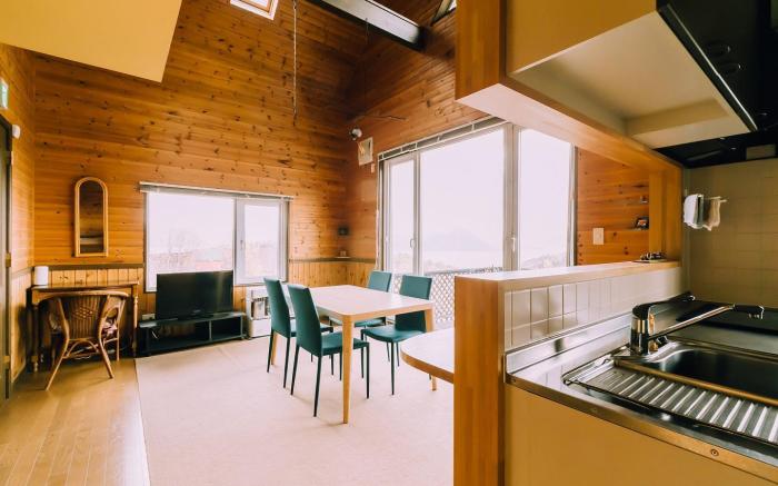 Lake Toya Great view log cabin