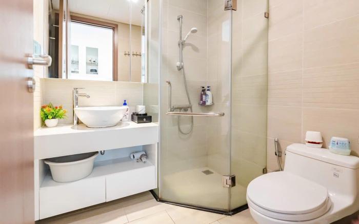 A-Homes Green Bay Luxury Apartment 1.6