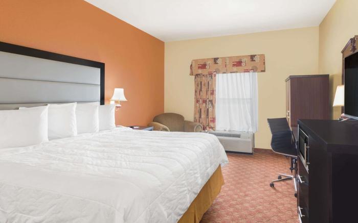 Baymont by Wyndham Fayetteville