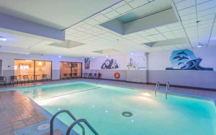 Travelodge Hotel & Convention Center by Wyndham Quebec City