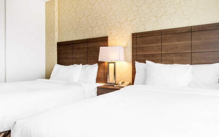 Quality Hotel Dorval Aeroport