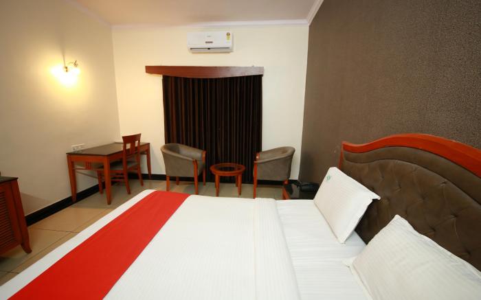 Chetan International Hotel