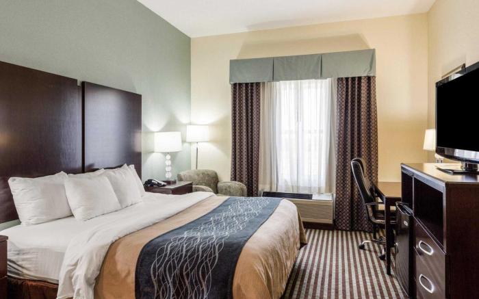 Comfort Inn & Suites