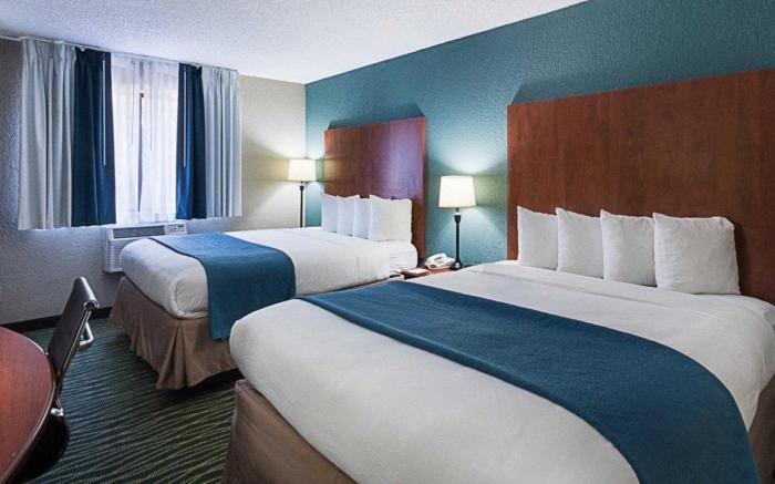 Quality Inn & Suites Leesburg Chain of Lakes