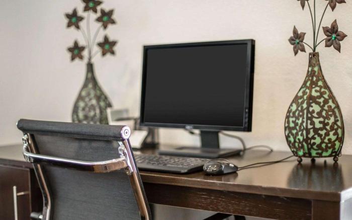 Days Inn by Wyndham McDonough