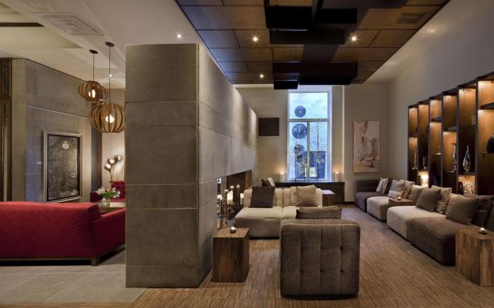 Hotel 71