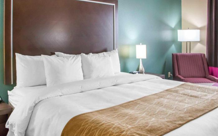Comfort Inn & Suites