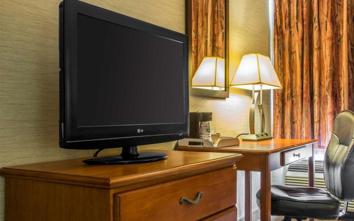 Quality Inn & Suites