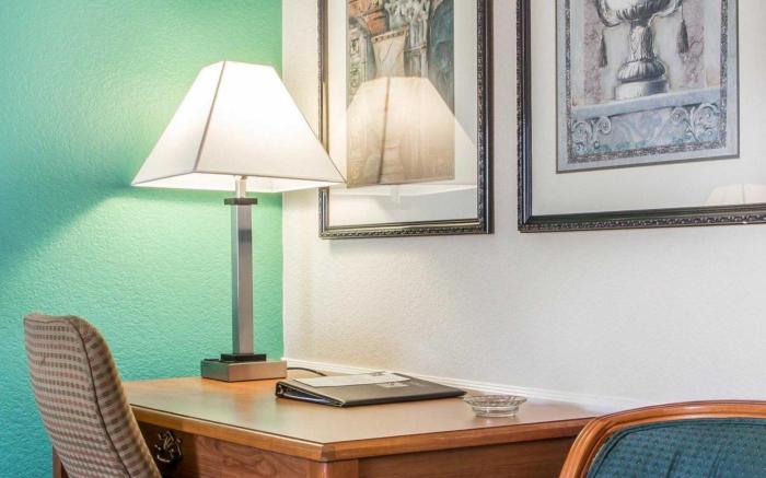 Quality Inn Tulsa Central