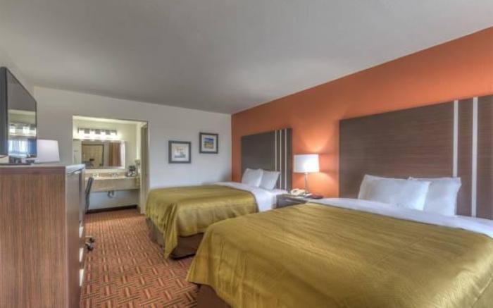 Quality Inn East