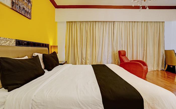 Townhouse Royal Palms Hotel - Rose Collection