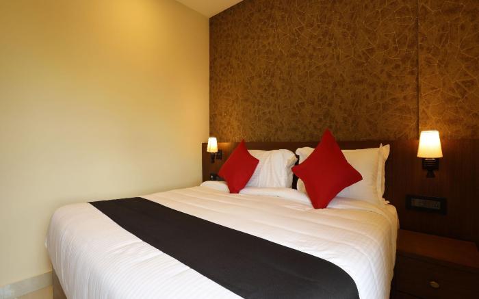 Capital O 44054 Joyees Inn