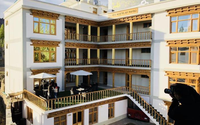 Ree hostel
