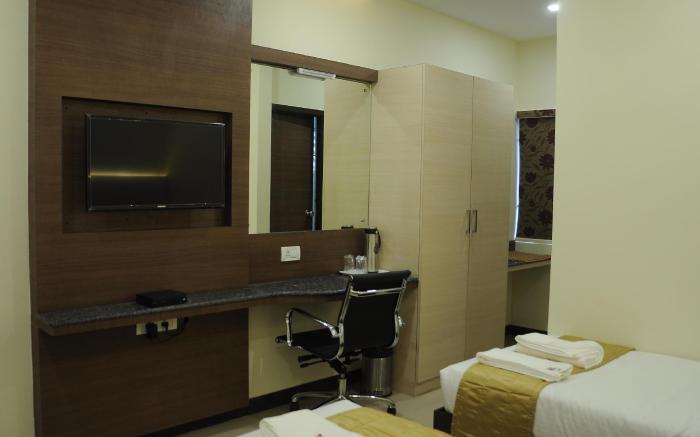 Hotel Saibala Grand Near Airport