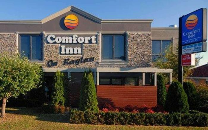 Comfort Inn On Raglan